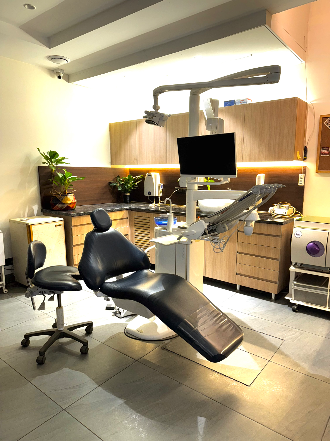 The Delhi Dental Clinic photo 3