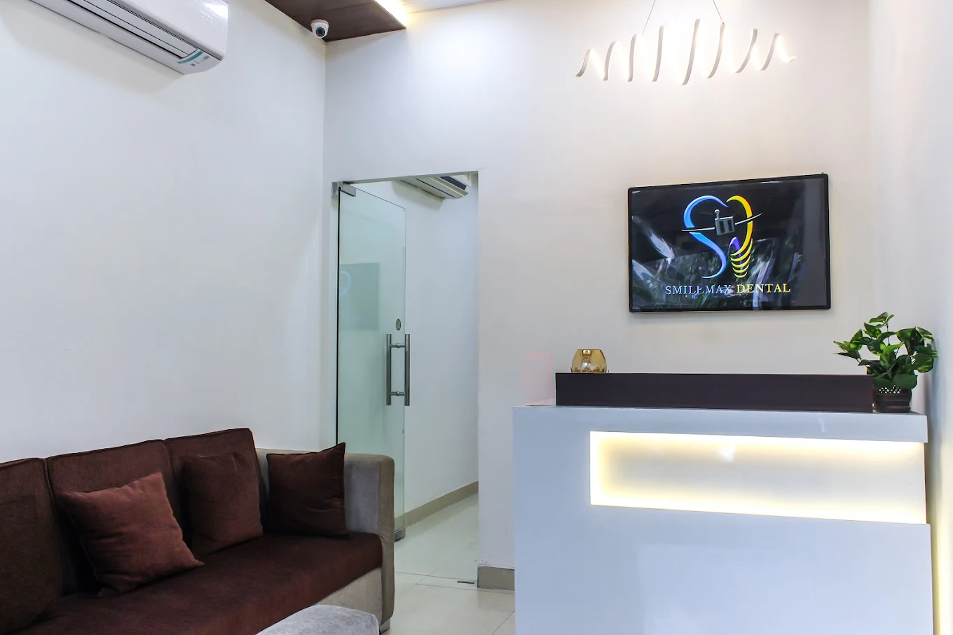 SmileMax Dental photo 4