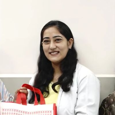 Dr. Pooja